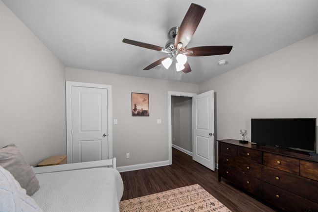409 Meadows Ct, House other with 3 bedrooms, 3 bathrooms and null parking in Chandler TX | Image 38