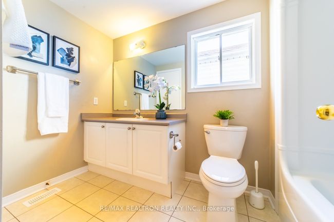 1891 Dalhousie Cres, House other with 4 bedrooms, 3 bathrooms and 1 parking in Oshawa ON | Image 22