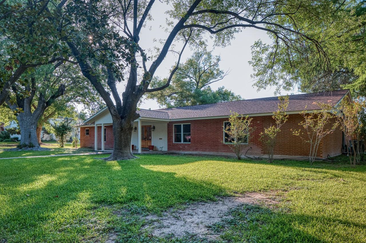 Residential in Del Rio 4