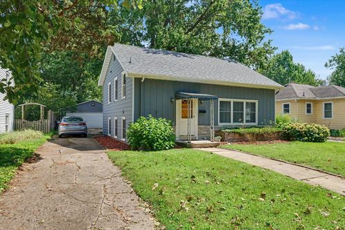 710 Urbana Ave, Urbana, IL, 61801-4216 | Card Image