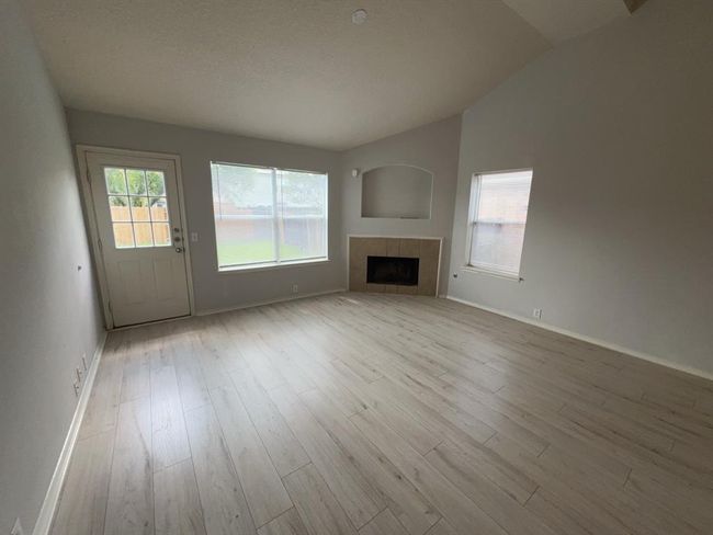 6011 Baldwin Elm St, House other with 3 bedrooms, 3 bathrooms and 2 parking in Richmond TX | Image 8