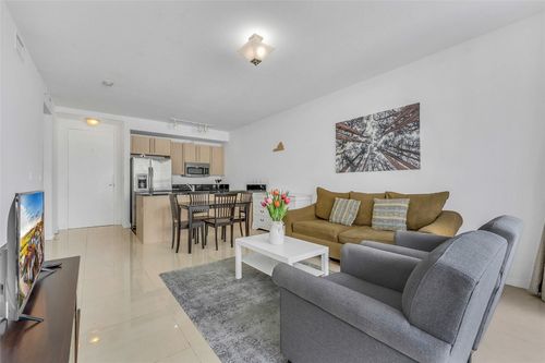 1224n-1111 Sw 1st Ave, Miami, FL, 33130-5401 | Card Image