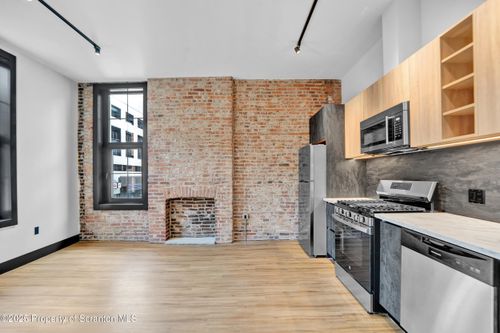 302-117 Penn Avenue, Scranton, PA, 18503 | Card Image