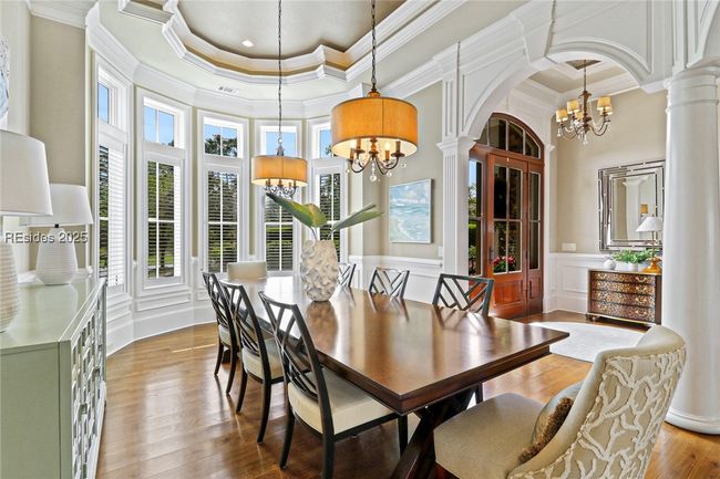 Formal Dining Room | Image 9
