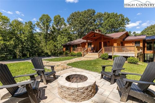389 Auborn Trivette Rd, Sugar Grove, NC, 28679-9606 | Card Image