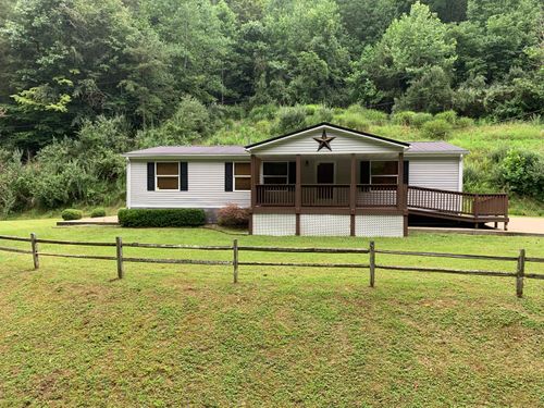 868 Elisha Frk, Pikeville, KY, 41501-7035 | Card Image