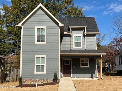 161 W Grand St, Jackson, TN, 38301-4853 | Card Image