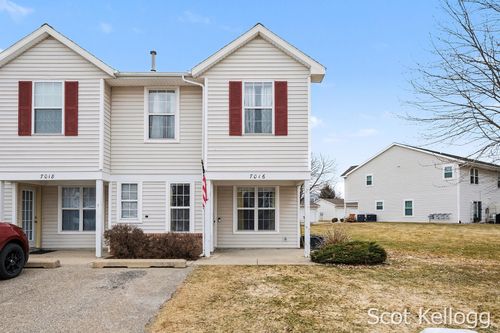 15-7016 S Cannon Place Dr, Rockford, MI, 49341-8181 | Card Image