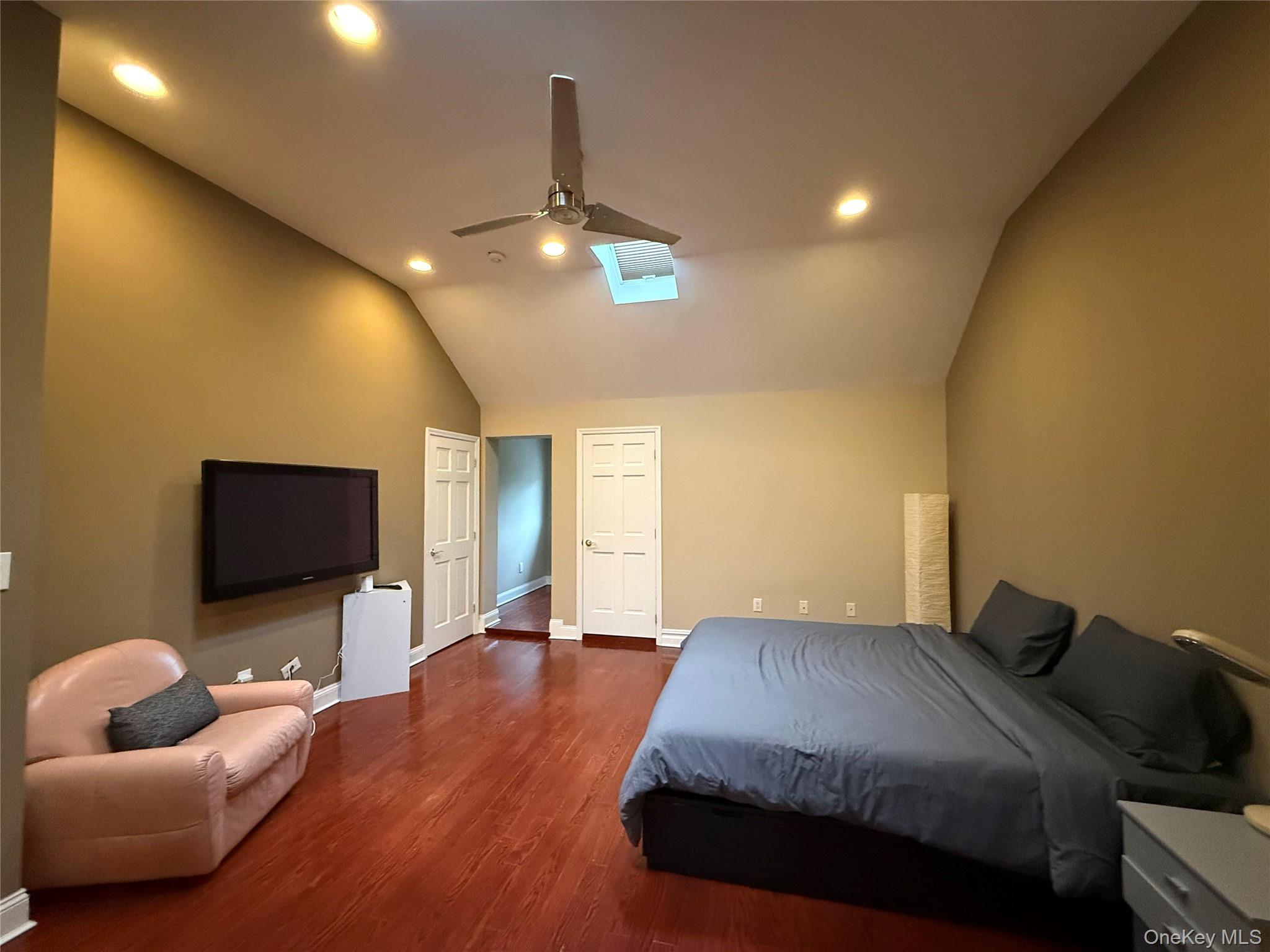 Residential in North Hempstead 4