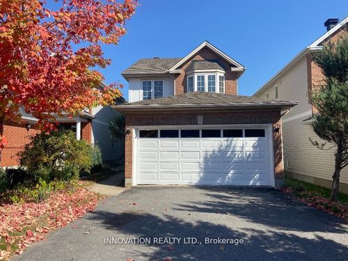 11 Cedar Park St, Ottawa, ON, K2C4C2 | Card Image