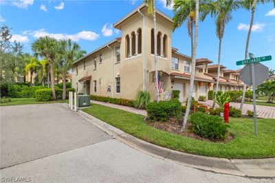 411 - 8521 Oakshade Circle, Condo with 3 bedrooms, 2 bathrooms and null parking in Fort Myers FL | Image 1