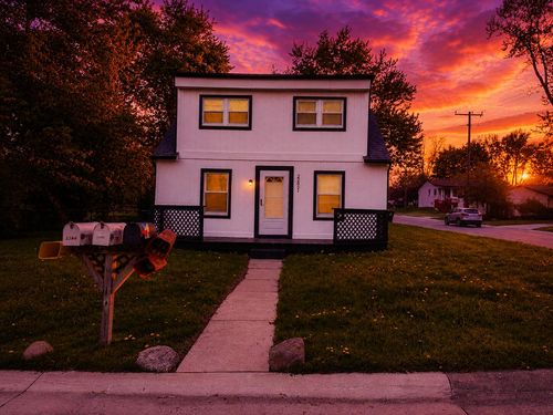 22851 Colgate St, Farmington Hills, MI, 48336-3621 | Card Image