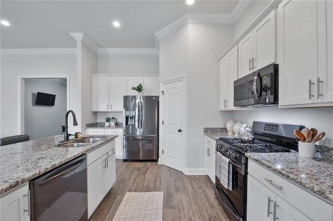 Kitchen | Image 6