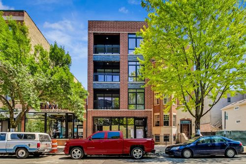 2f-3355 N Southport Ave, Chicago, IL, 60657-1666 | Card Image