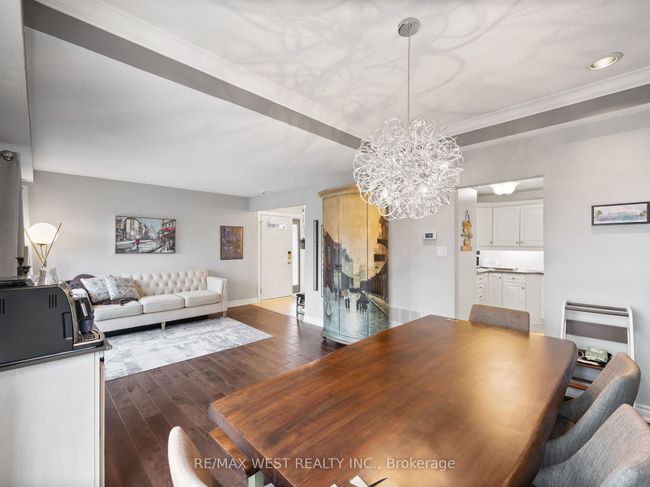8 - 1564 Kerns Rd, Condo with 4 bedrooms, 2 bathrooms and 2 parking in Burlington ON | Image 8