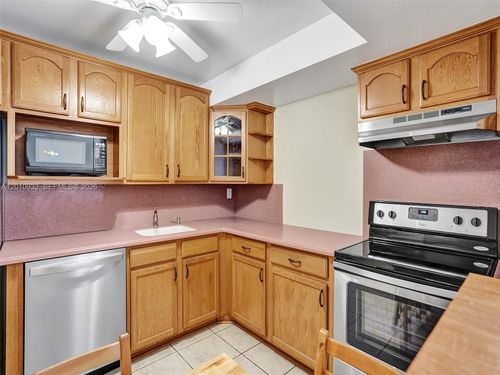 419-2001 Atlantic Shores Blvd, Hallandale Beach, FL, 33009-2721 | Card Image