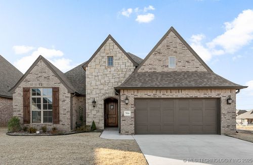 7916 N 145th East Ct, Owasso, OK, 74055-7987 | Card Image