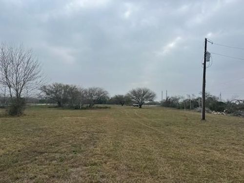 301 S County Road 307, Orange Grove, TX, 78372-9215 | Card Image