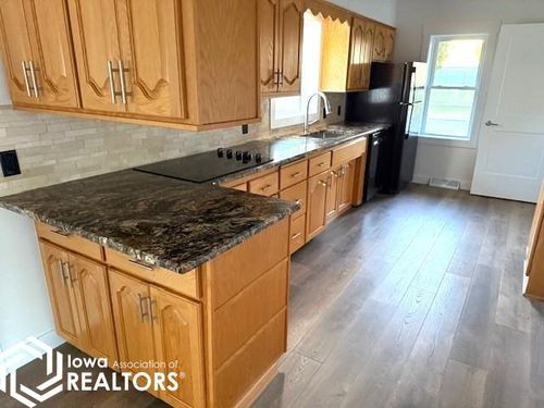 3108 4th St, Emmetsburg, IA, 50536-1136 | Card Image