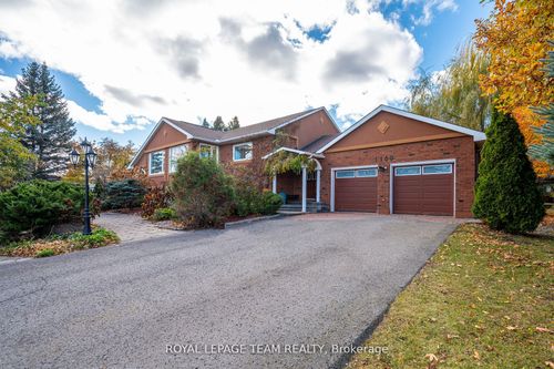 1100 Moffatt Dr, Cumberland, ON, K4C1B7 | Card Image