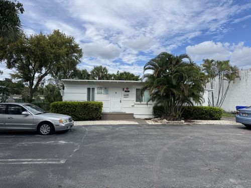 211 Sw 2nd Ct, Pompano Beach, FL, 33060-4646 | Card Image