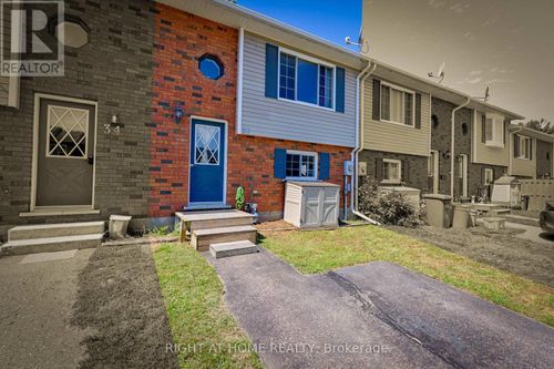 36 Northbrook Road, Petawawa, ON, K8H3N5 | Card Image