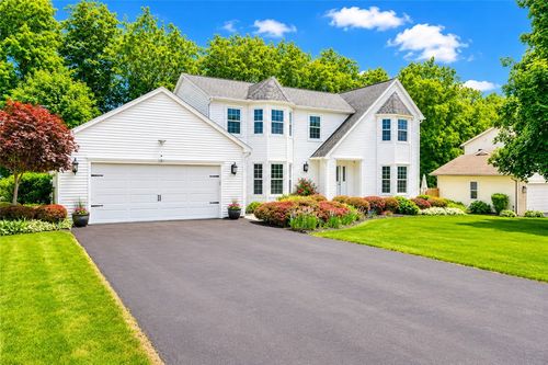 75 County Clare Cres, Fairport, NY, 14450-9179 | Card Image