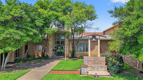 213 N Burnett Ave, Denison, TX, 75020-3146 | Card Image