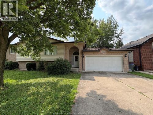 lower-2141 Longfellow, Windsor, ON, N9B3J5 | Card Image