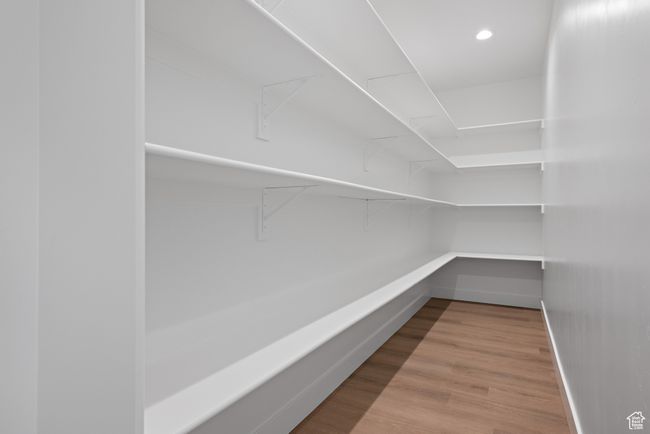 View of Walk-In pantry | Image 15