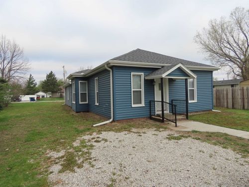 241 N 13th St, David City, NE, 68632-1828 | Card Image