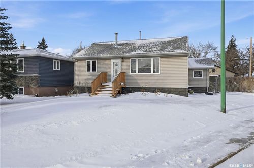 600 Mullin Ave E, Regina, SK, S4N1C9 | Card Image