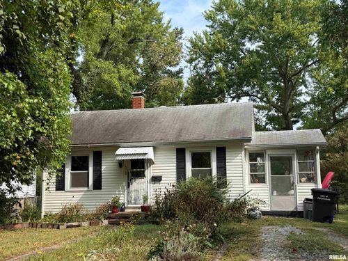 1010 W Walkup Ave, Carbondale, IL, 62901-2478 | Card Image