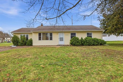 W176S7016 Wildwood Drive, Muskego, WI, 53150 | Card Image