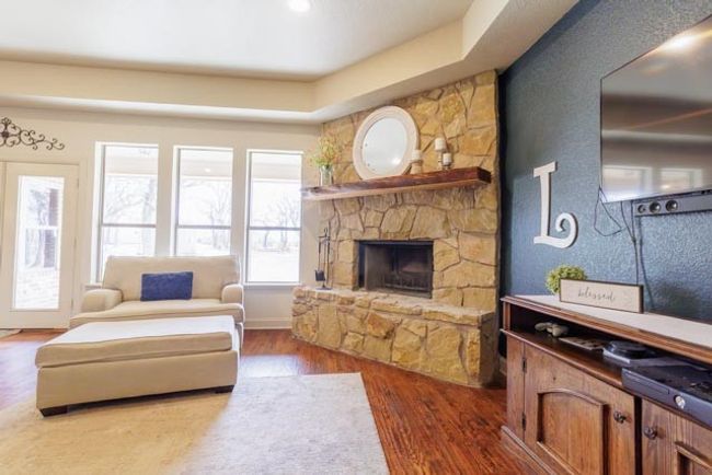 505 Spring Valley Rd, House other with 4 bedrooms, 3 bathrooms and null parking in Paradise TX | Image 12