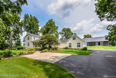 11722 Oak Grove Road, Home with 4 bedrooms, 3 bathrooms and null parking in Cohoctah Twp MI | Image 1