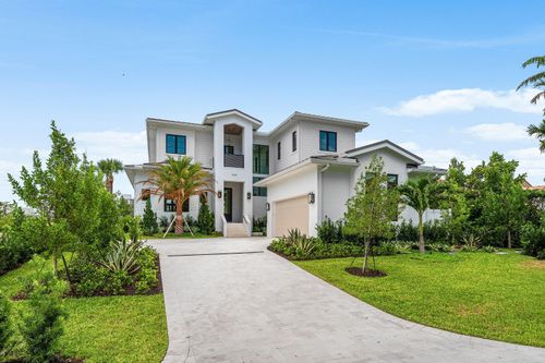 908 N Atlantic Dr, Lantana, FL, 33462-1930 | Card Image
