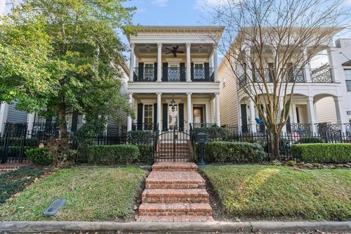 316 Aurora St, Houston, TX, 77008-2326 | Card Image