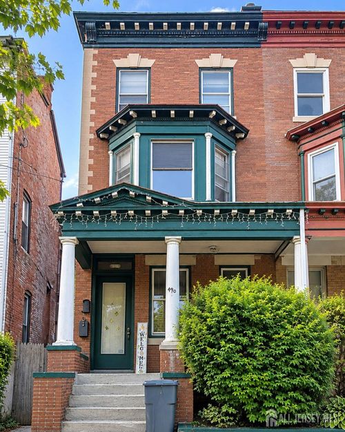 1-490 W State St, Trenton, NJ, 08618-5626 | Card Image