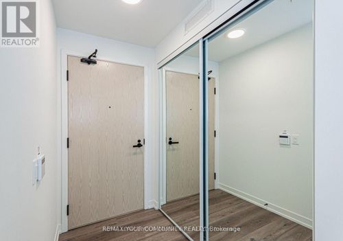 706-225 Commerce Street, Vaughan (Vaughan Corporate Centre), ON, L4K5Z7 | Card Image