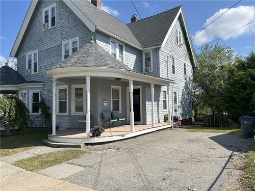 10 Carleton St, Providence, RI, 02908-4107 | Card Image
