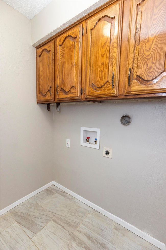 1711 Elizabeth Dr, House other with 4 bedrooms, 2 bathrooms and null parking in Carrollton TX | Image 15