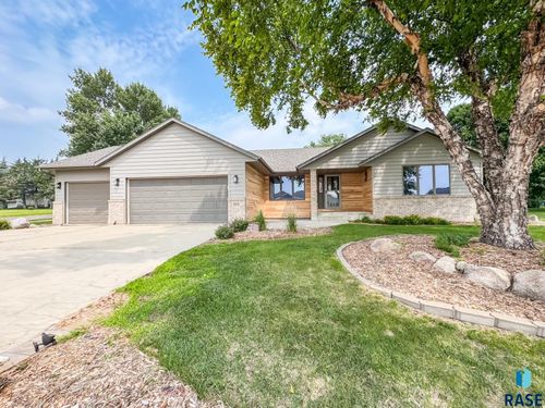 385 W South St, Parker, SD, 57053-2196 | Card Image
