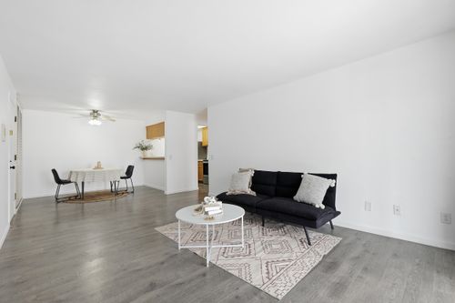 apt-104-4318 Melody Ln, Madison, WI, 53704-2867 | Card Image