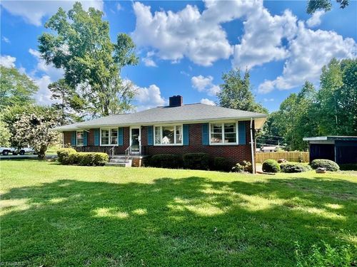 201 Broadview Ave, Lexington, NC, 27295-2013 | Card Image