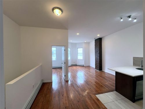 75 De Sales Pl, Brooklyn, NY, 11207-1707 | Card Image