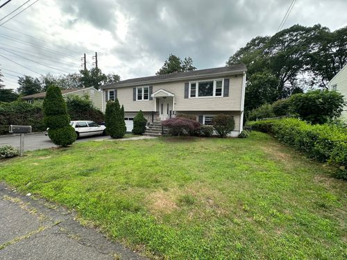 25 Quinsey Dr, Bridgeport, CT, 06606-1619 | Card Image
