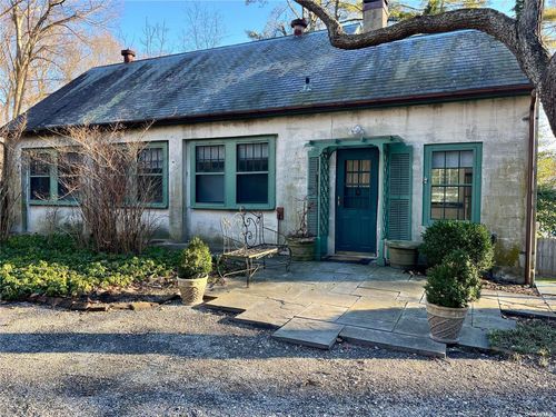 2 Lloyd Ln, Lloyd Harbor, NY, 11743-9758 | Card Image