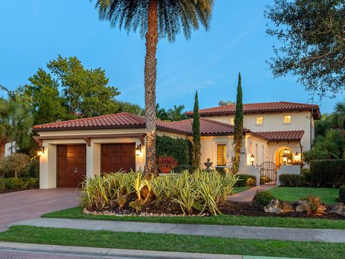 7951 Matera Ct, LAKEWOOD RANCH, FL, 34202-2157 | Card Image