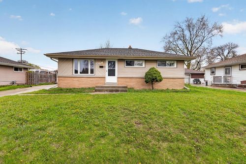 8815 W Monrovia Avenue, Milwaukee, WI, 53225 | Card Image